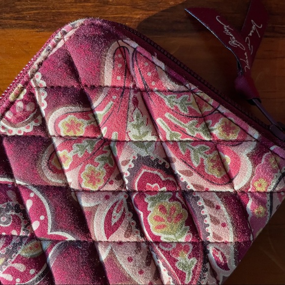 Vera Bradley Deep Raspberry Paisley Travel Wallet Wristlet - Picture 7 of 8